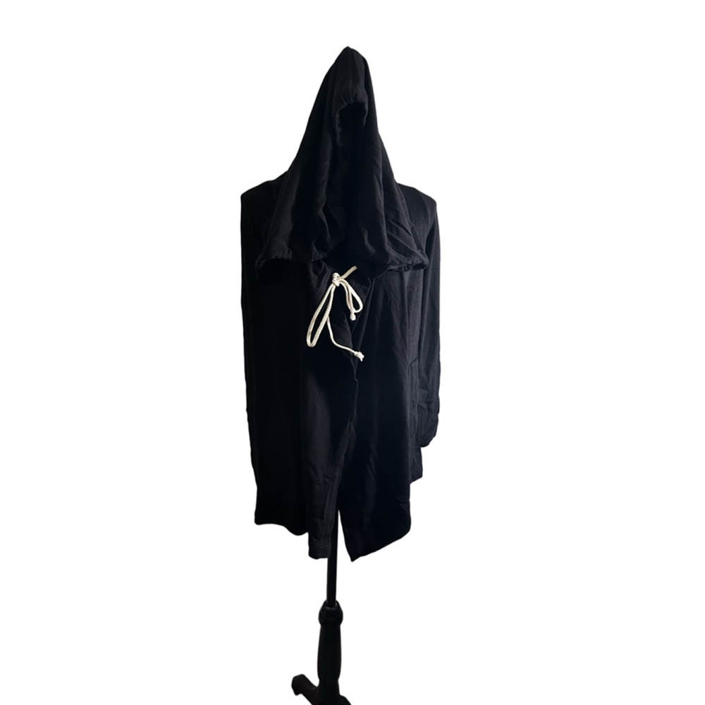 Lanston Oversized Shawl Black | XS | Soft Cozy Drape Hoodie Layering Piece